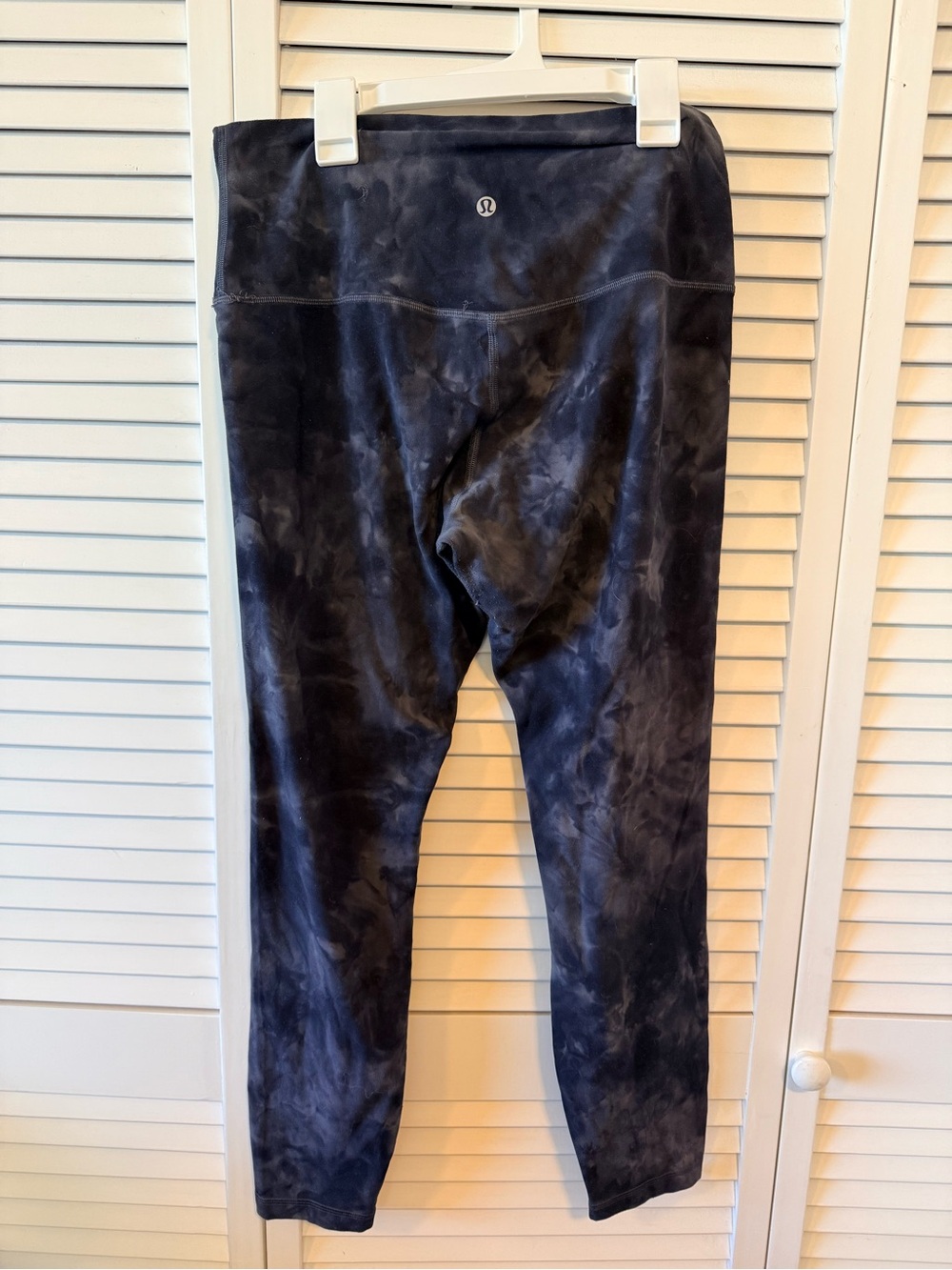 lululemon athletica Tie-Dye Navy Blue Black High-Rise Leggings - Picture 2 of 3